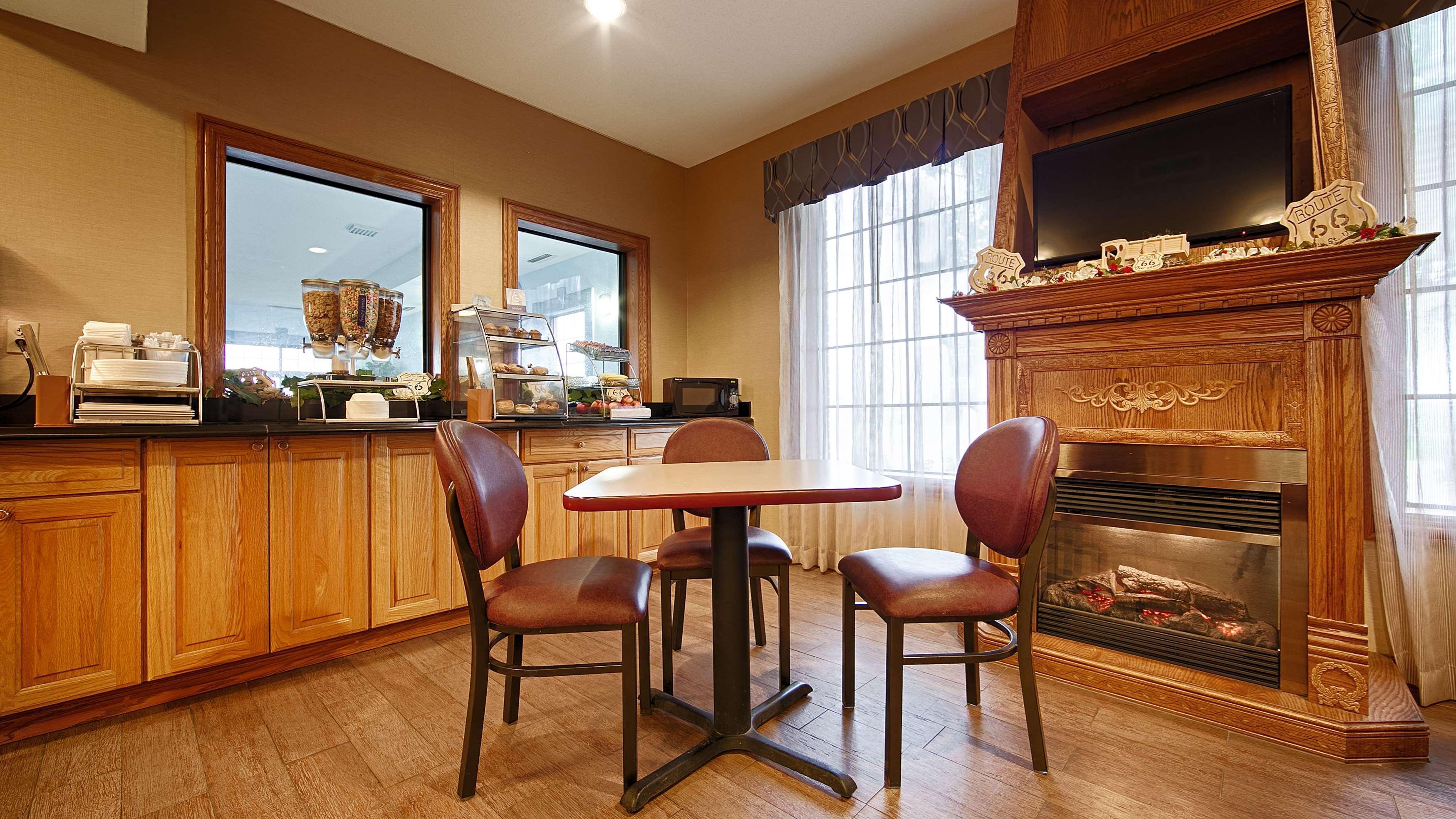 Best Western Pontiac Inn Eksteriør billede